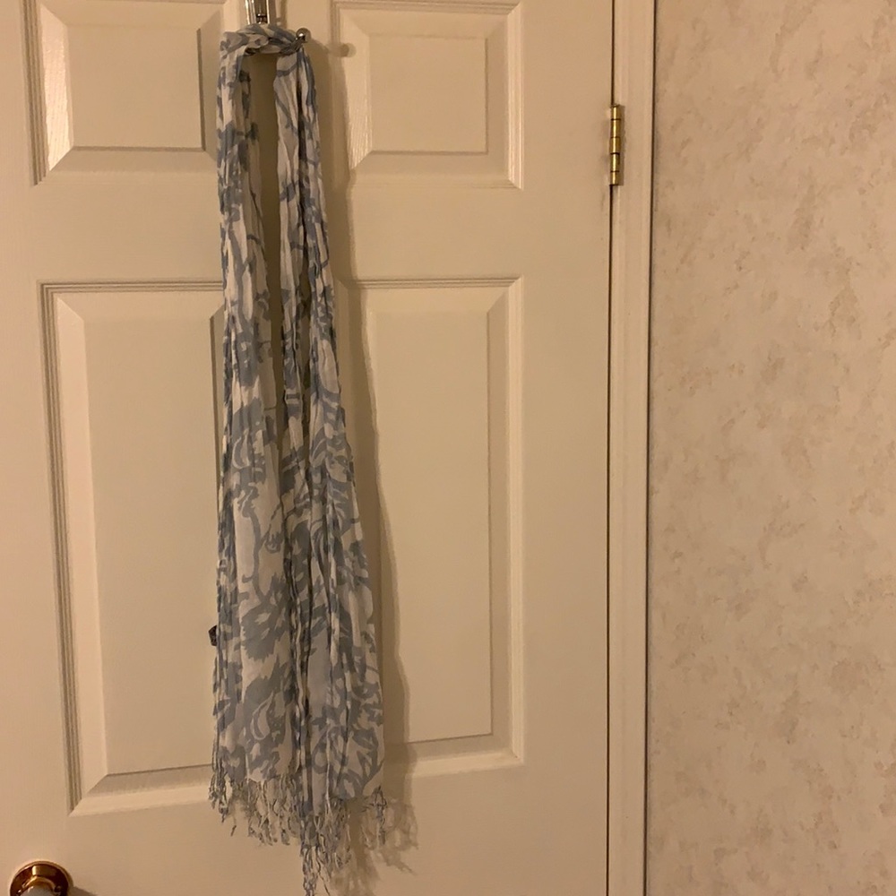 Roots 73 white and light grey/blue scarf